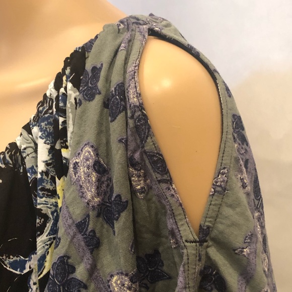 Free People black & green cold shoulder floral top - Picture 13 of 15